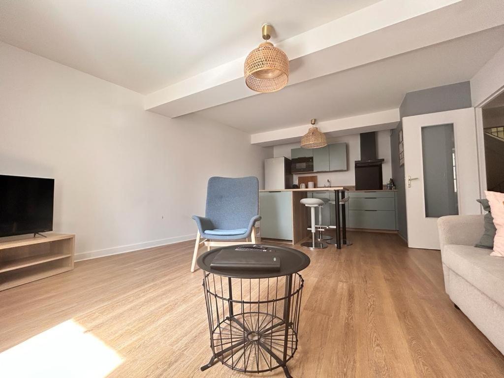 Tour D'Auvergne - Appartements En Plein Centre Ville, Proche De La Cathedrale Et De La Place De Jaude Clermont-Ferrand Kültér fotó