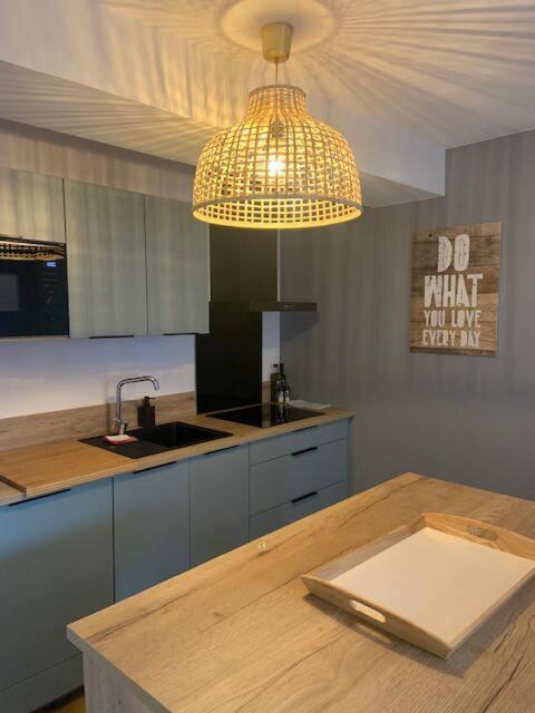 Tour D'Auvergne - Appartements En Plein Centre Ville, Proche De La Cathedrale Et De La Place De Jaude Clermont-Ferrand Kültér fotó